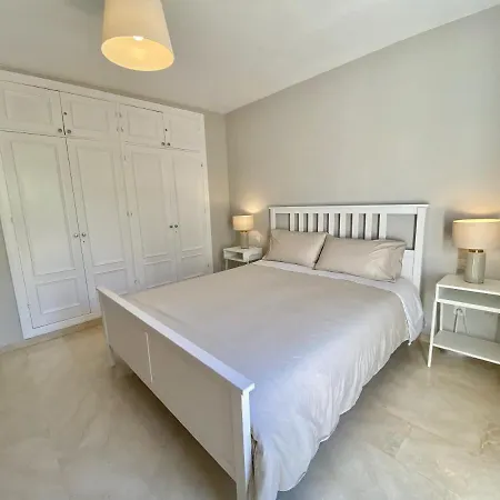 Escape To Serenity - 3 Bedroom Townhouse By The Sea! 펜션 *