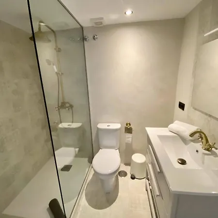 Escape To Serenity - 3 Bedroom Townhouse By The Sea! 펜션 *