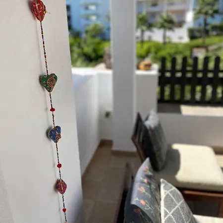 Escape To Serenity - 3 Bedroom Townhouse By The Sea! 마르베야