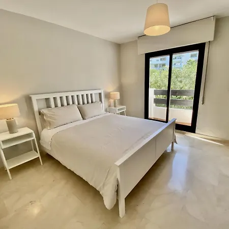 펜션 Escape To Serenity - 3 Bedroom Townhouse By The Sea!